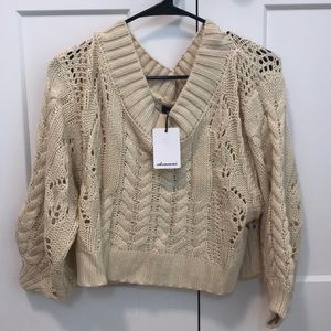 Olivaceous crop sweater